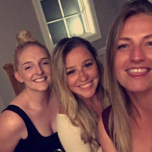 Meet your Posher, Brianne - Picture 1 of 1